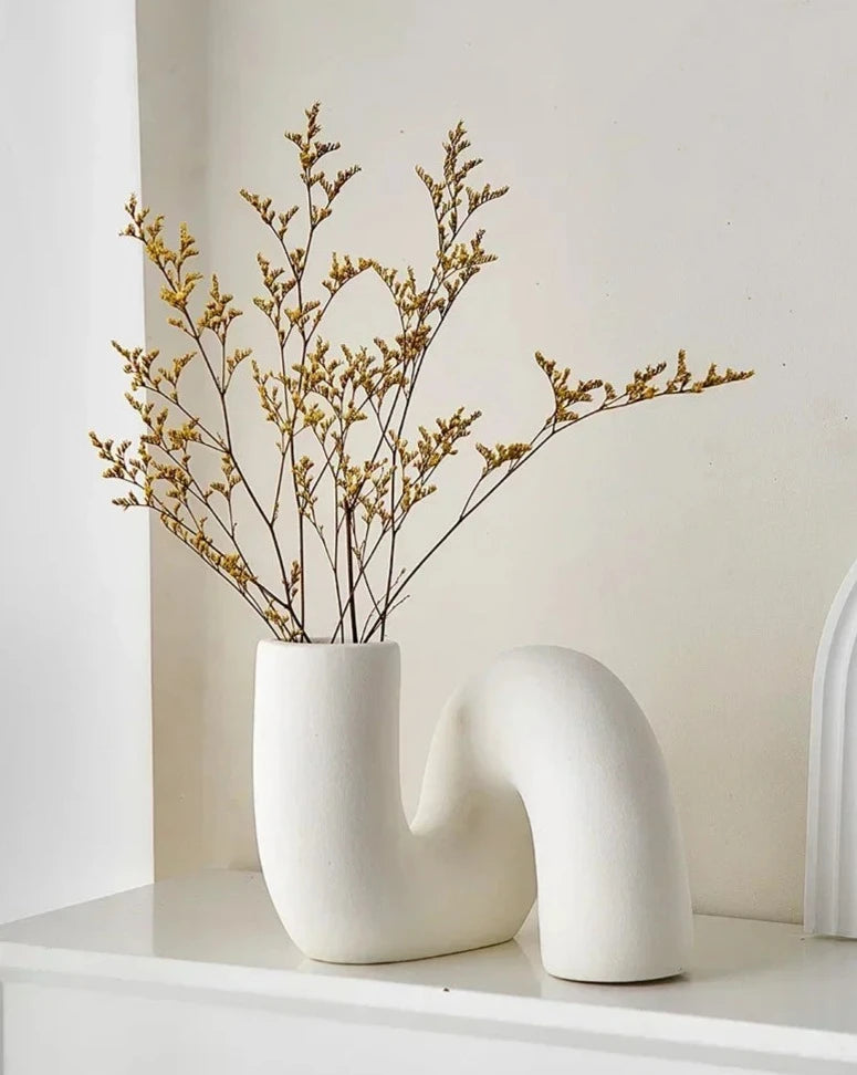 Swi Curved Ceramic Vase